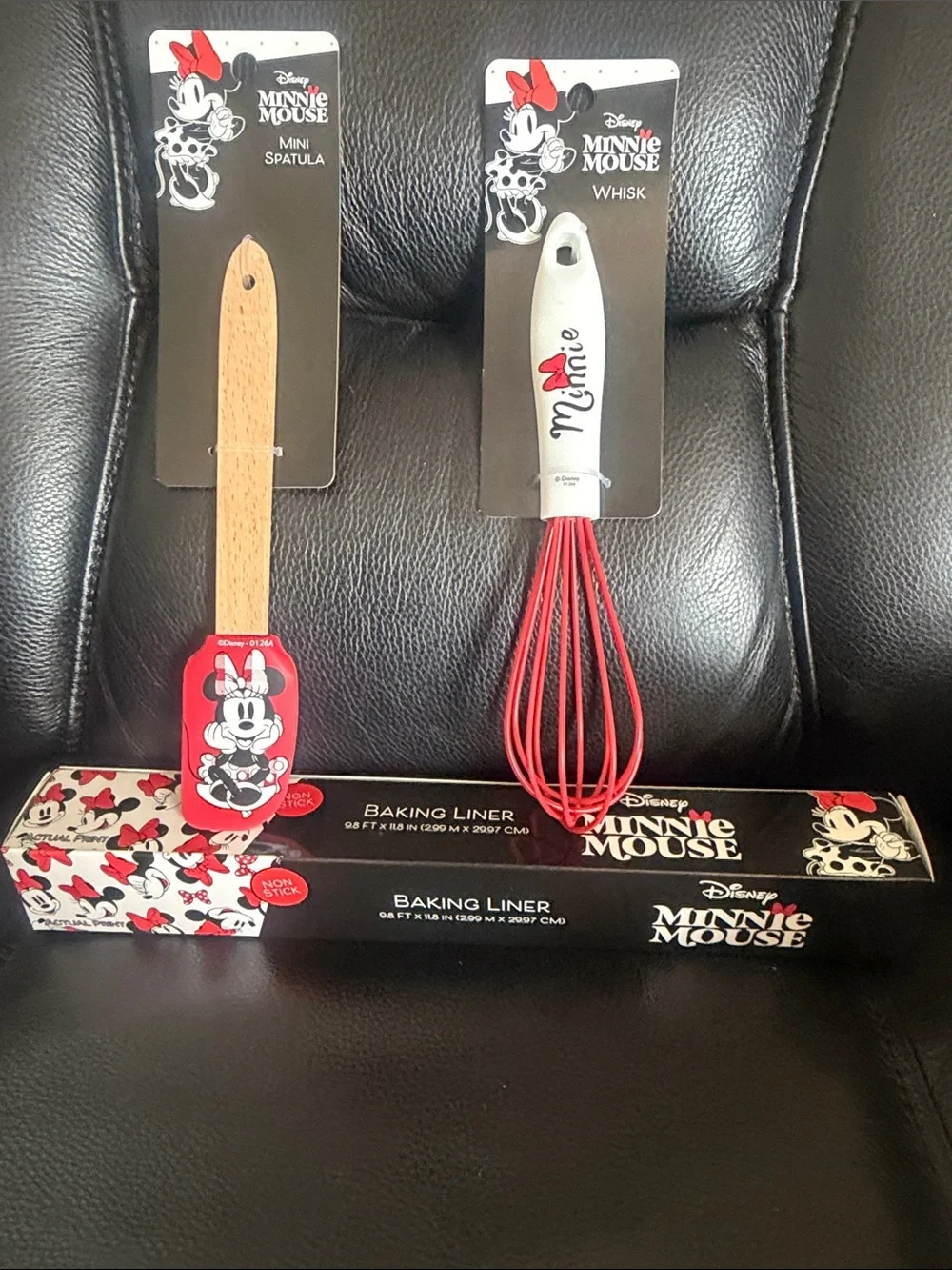 Minnie Mouse Baking Set—Baking Liner, Whisk and Mini Spatula